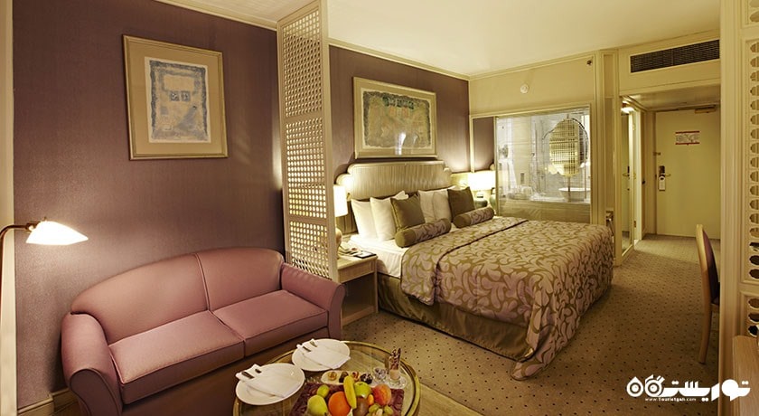 تخت بزرگ اتاق استاندارد	